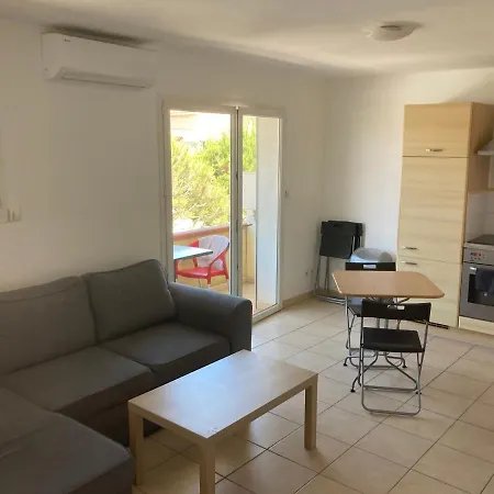 Apartamento T2 Climatisé A 20 Mètres De La Plage *