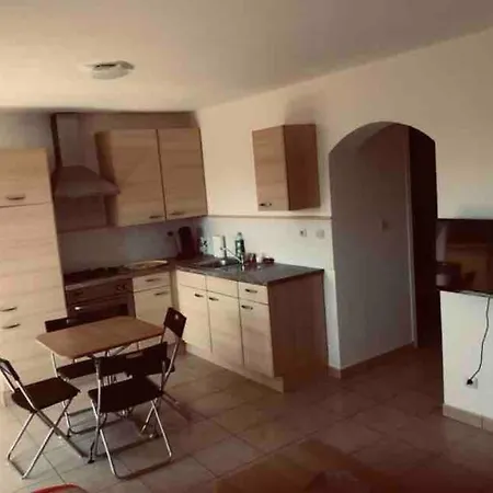 Apartamento T2 Climatisé A 20 Mètres De La Plage *