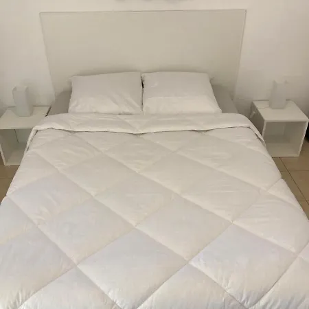 T2 Climatisé A 20 Mètres De La Plage * Hyères